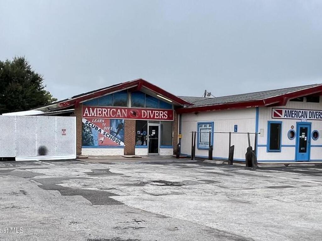 691 N Courtenay Parkway, Merritt Island, FL 32953