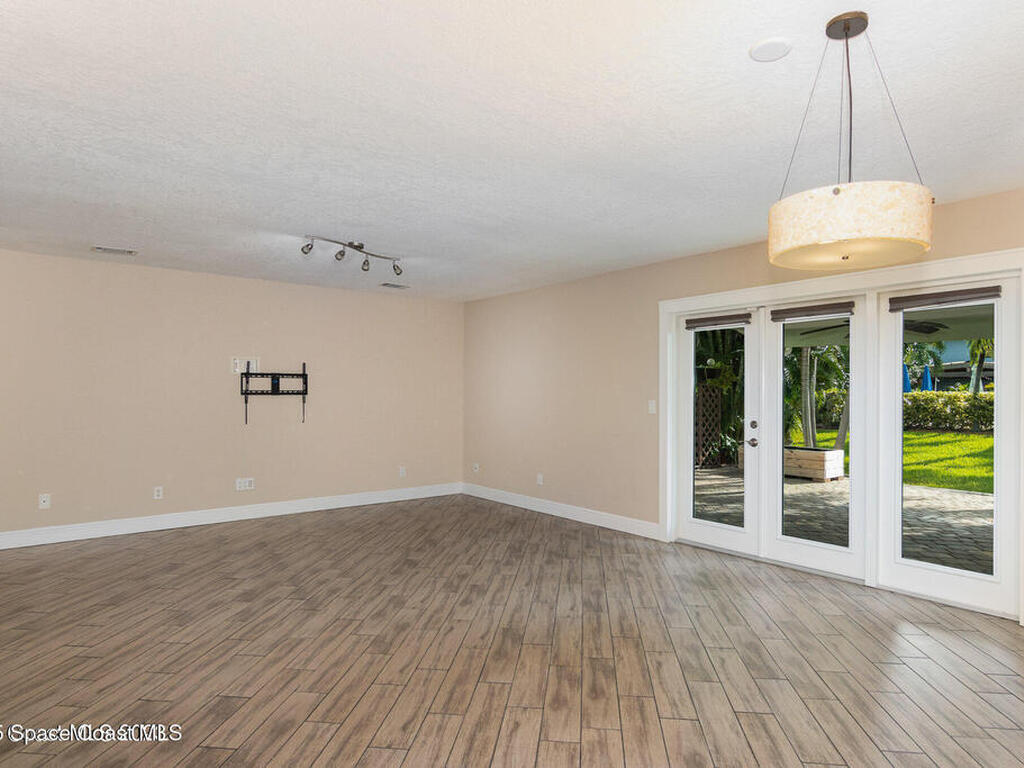 100 Anchor Drive, Indian Harbour Beach, FL 32937