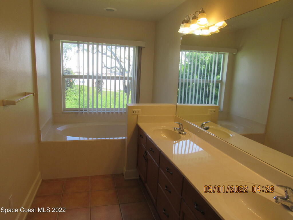 180 Portside Avenue, Cape Canaveral, FL 32920