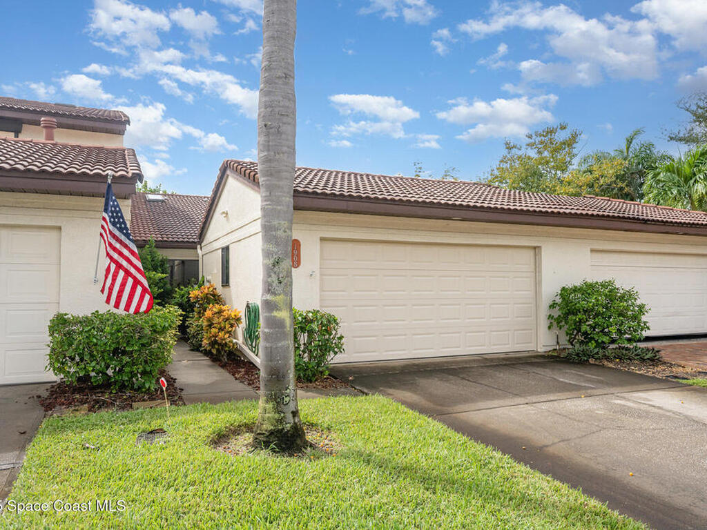 1908 Parkside Place, Indian Harbour Beach, FL 32937