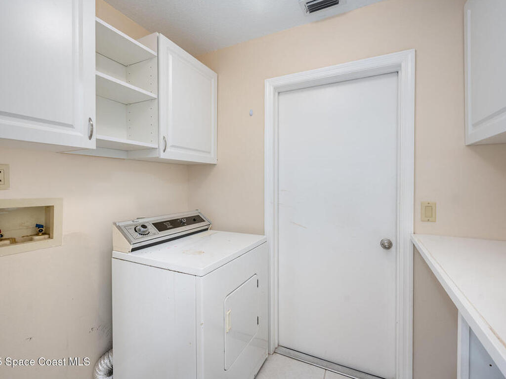 1908 Parkside Place, Indian Harbour Beach, FL 32937