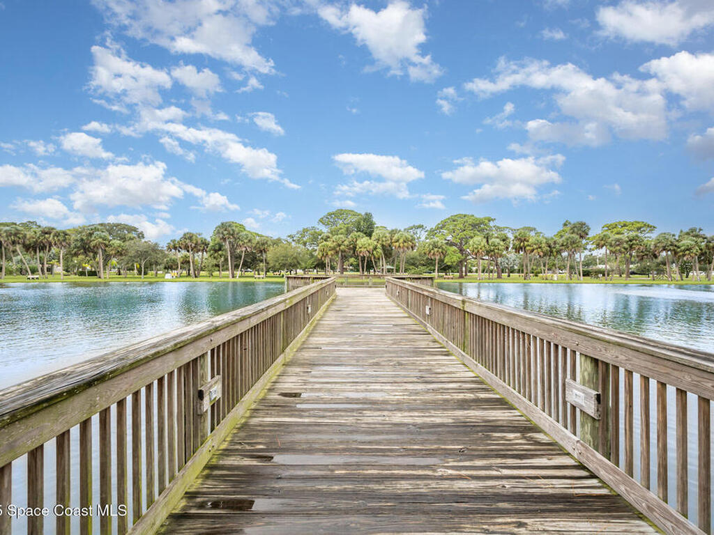 1908 Parkside Place, Indian Harbour Beach, FL 32937