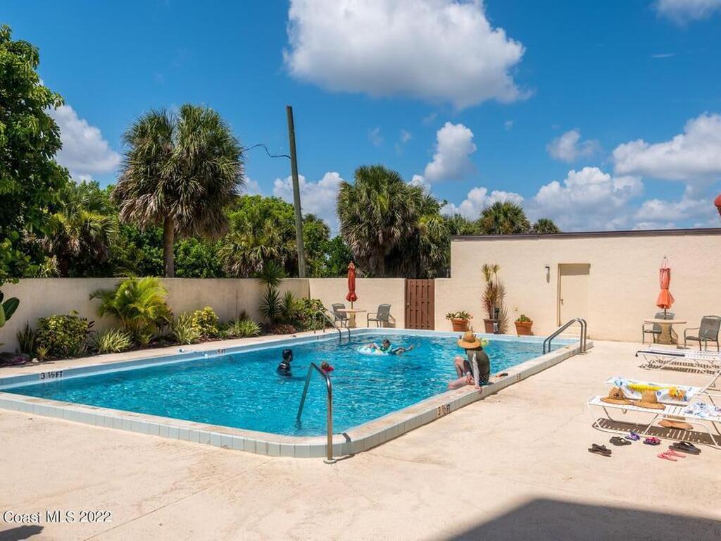 545 Garfield Avenue, Cocoa Beach, FL 32931