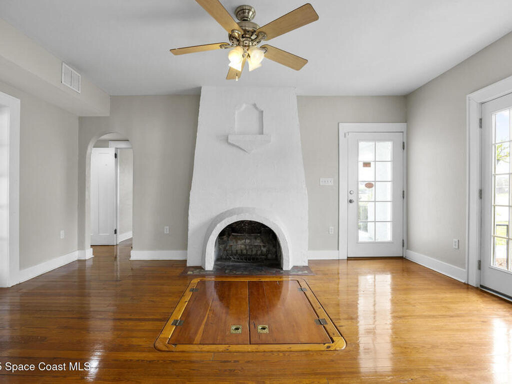 1003 S Washington Avenue, Titusville, FL 32780