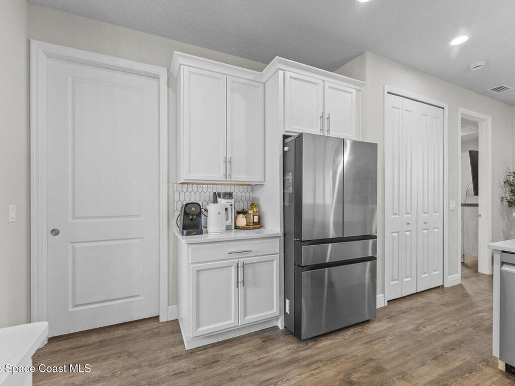 1085 Captiva Island Circle, Palm Bay, FL 32908