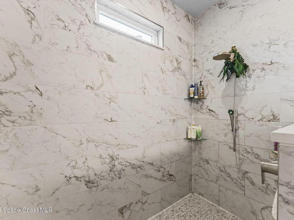 1085 Captiva Island Circle, Palm Bay, FL 32908