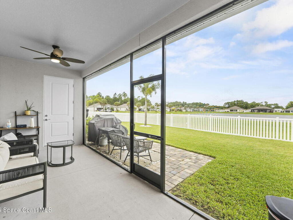 1085 Captiva Island Circle, Palm Bay, FL 32908