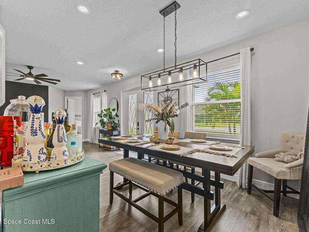 1085 Captiva Island Circle, Palm Bay, FL 32908