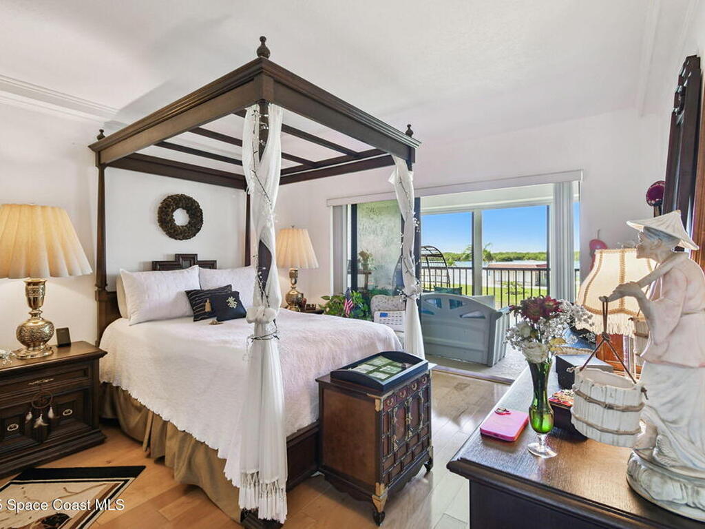 760 S Brevard Avenue, Cocoa Beach, FL 32931