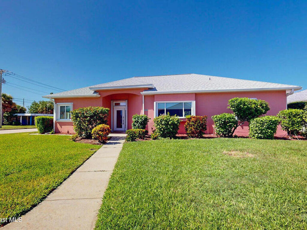 378 S Brevard Avenue, Cocoa Beach, FL 32931