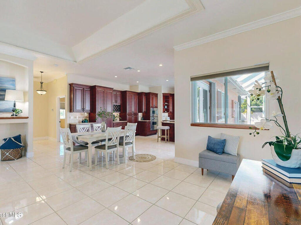 378 S Brevard Avenue, Cocoa Beach, FL 32931