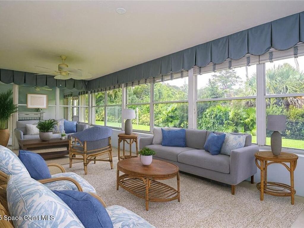 841 Lake Orchid Circle, Vero Beach, FL 32962