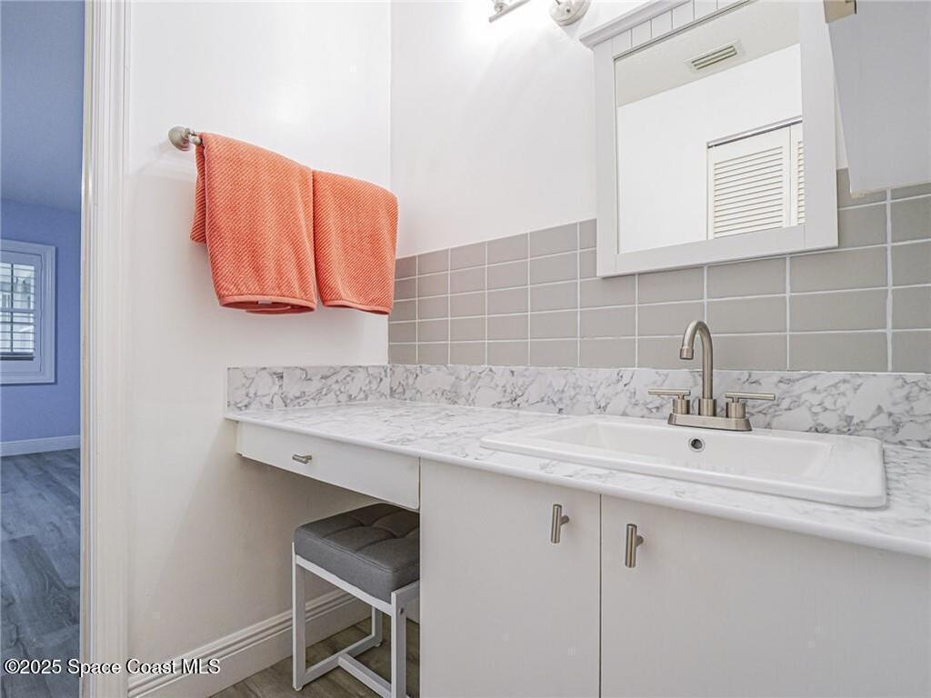 841 Lake Orchid Circle, Vero Beach, FL 32962