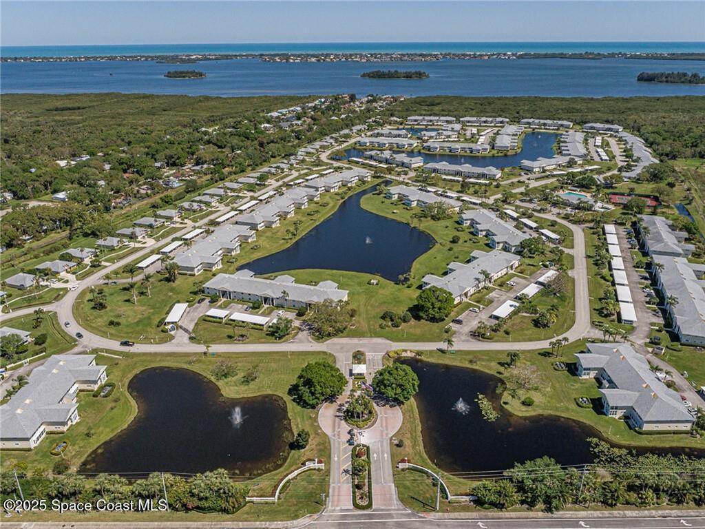 841 Lake Orchid Circle, Vero Beach, FL 32962