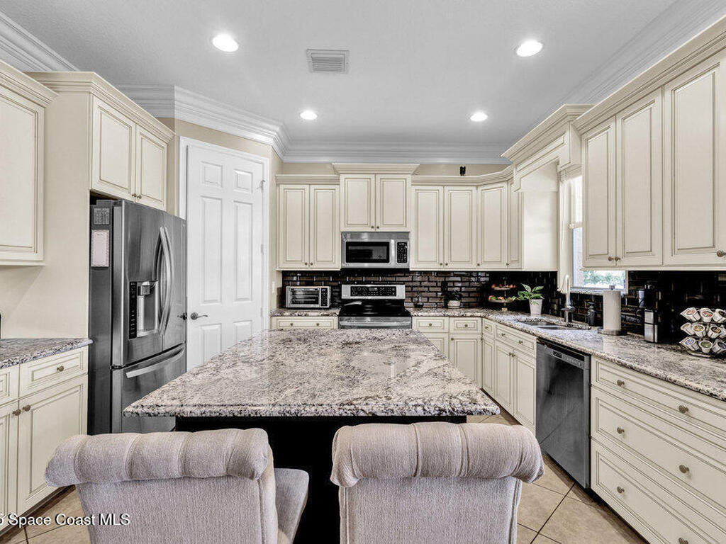 5100 Topaz Lane, Vero Beach, FL 32968