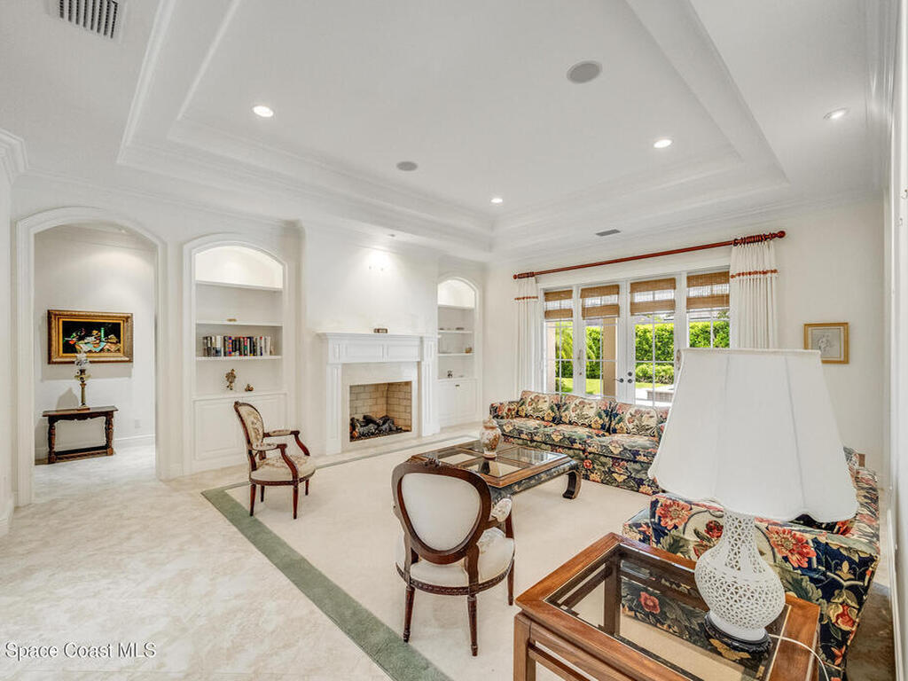 409 S Palm Island Circle, Indian River Shores, FL 32963