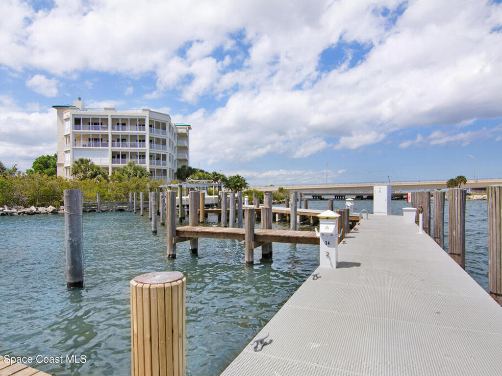 1 Indian River Avenue, Titusville, FL 32796