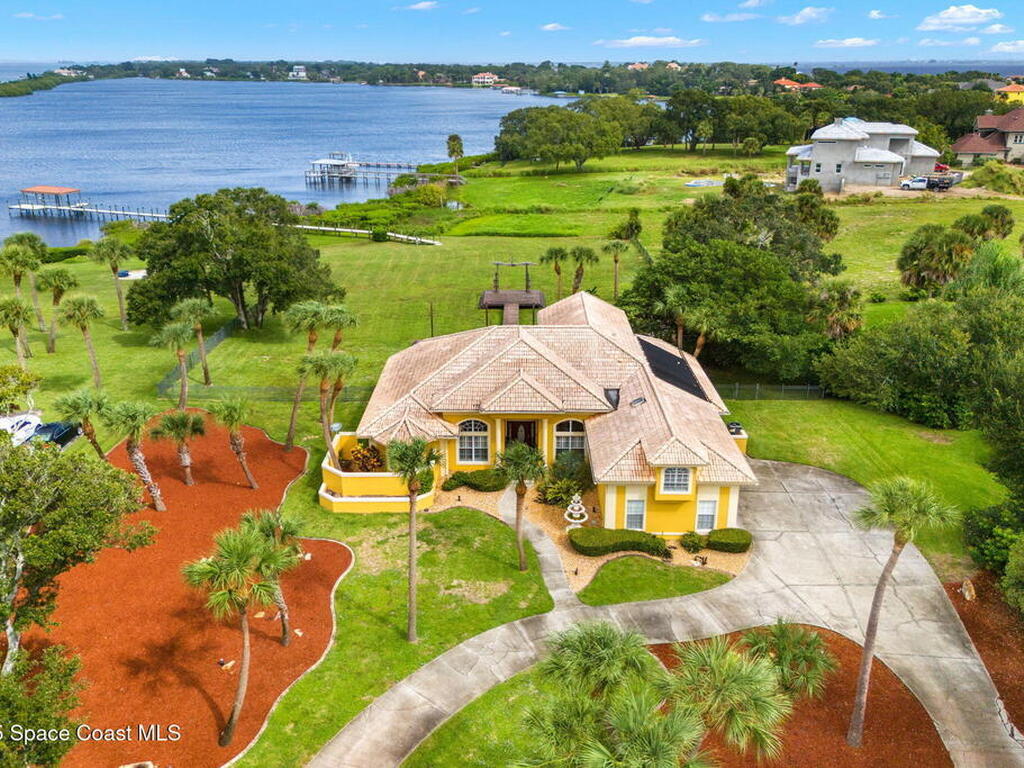 190 Stewart Drive, Merritt Island, FL 32952