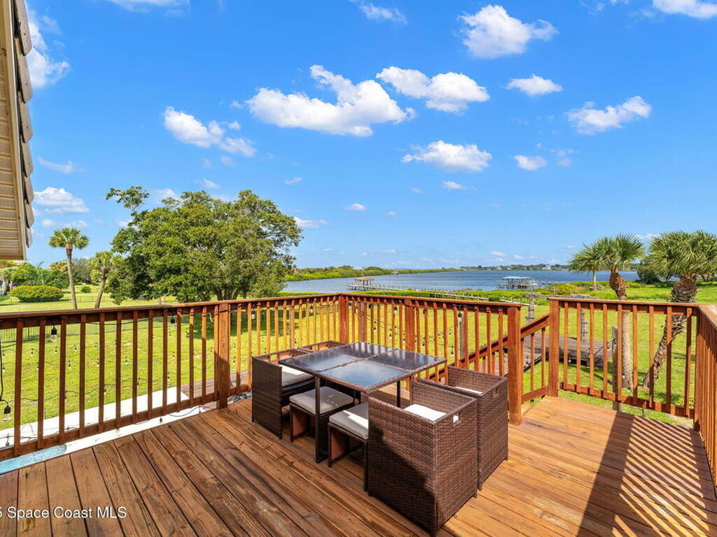 190 Stewart Drive, Merritt Island, FL 32952