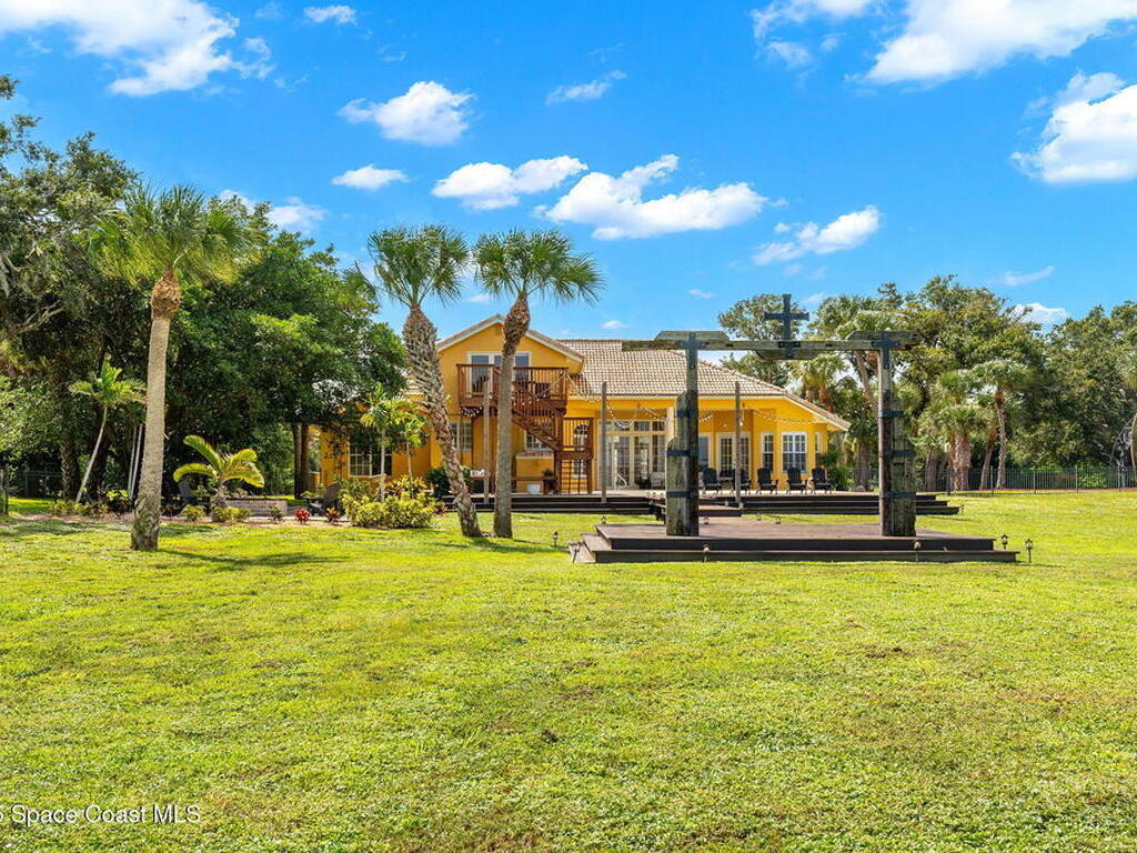 190 Stewart Drive, Merritt Island, FL 32952