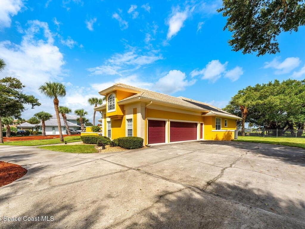 190 Stewart Drive, Merritt Island, FL 32952