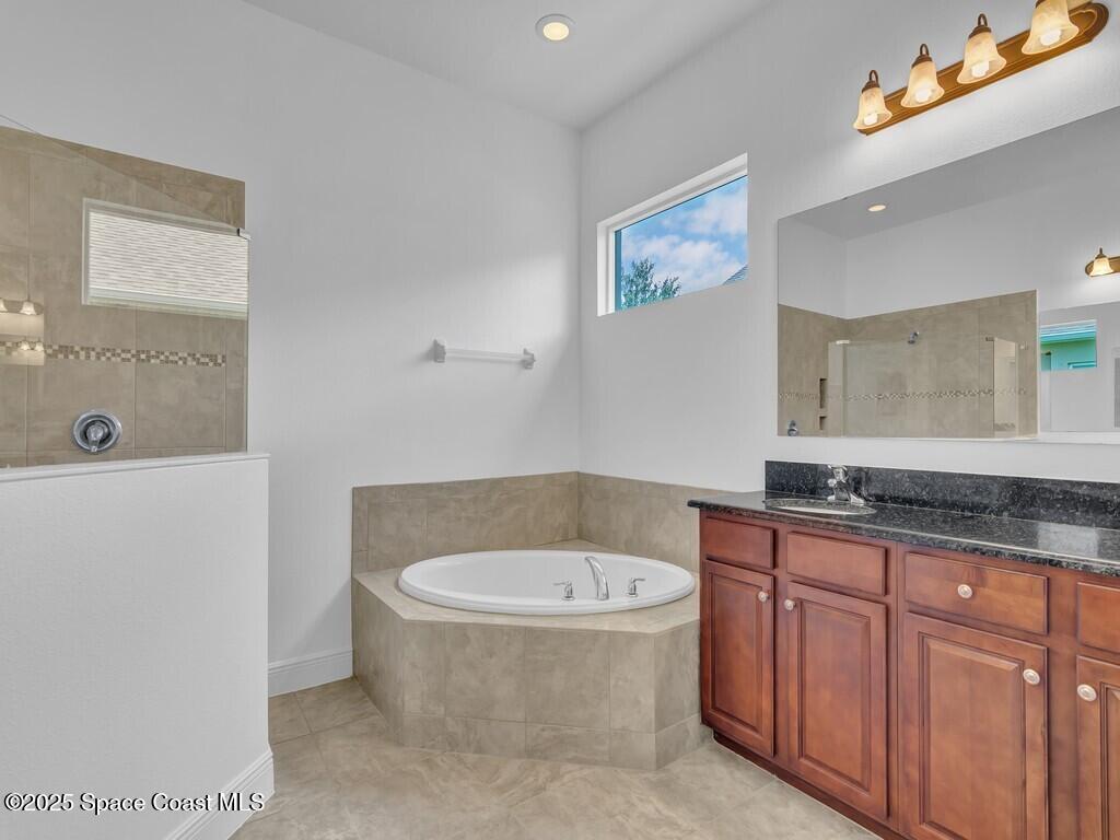 1340 S Village Square, Vero Beach, FL 32966