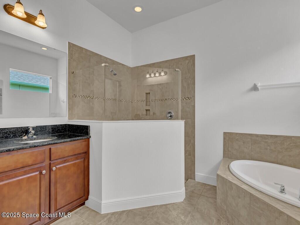 1340 S Village Square, Vero Beach, FL 32966