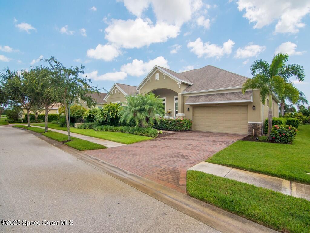 1340 S Village Square, Vero Beach, FL 32966