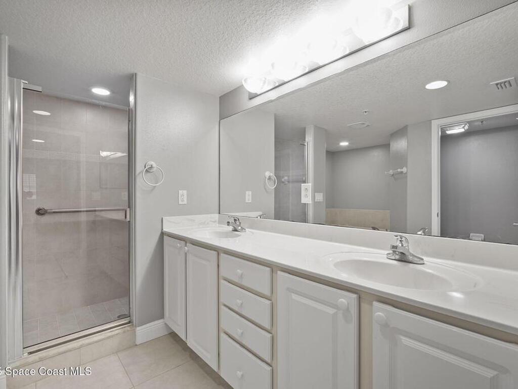 551 Casa Bella Drive, Cape Canaveral, FL 32920