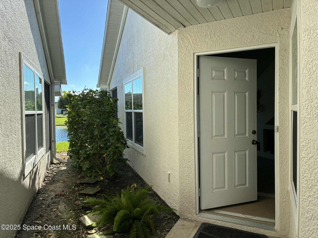 1820 Waterford Drive, Vero Beach, FL 32966