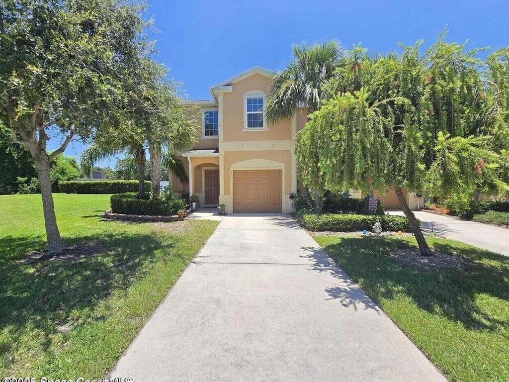 2735 Revolution Street, Melbourne, FL 32935