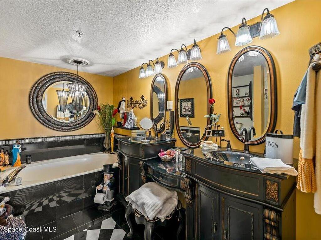 104 Riverside Drive, Cocoa, FL 32922