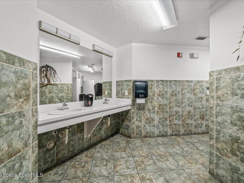 104 Riverside Drive, Cocoa, FL 32922