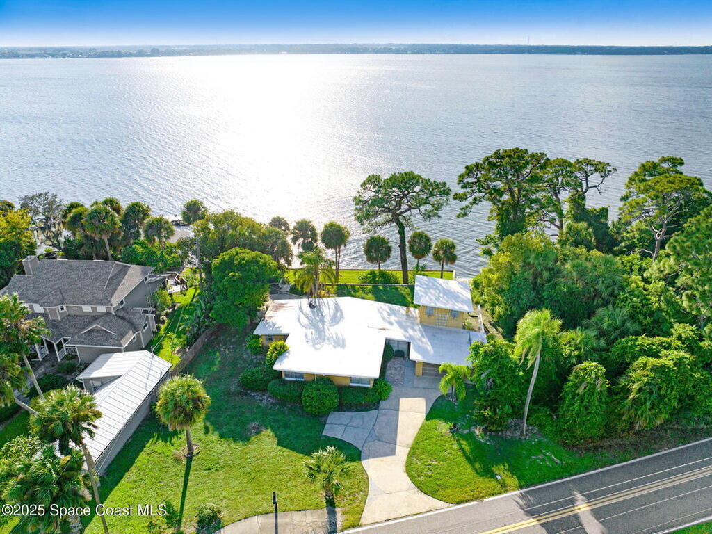 2885 S Tropical Trail, Merritt Island, FL 32952