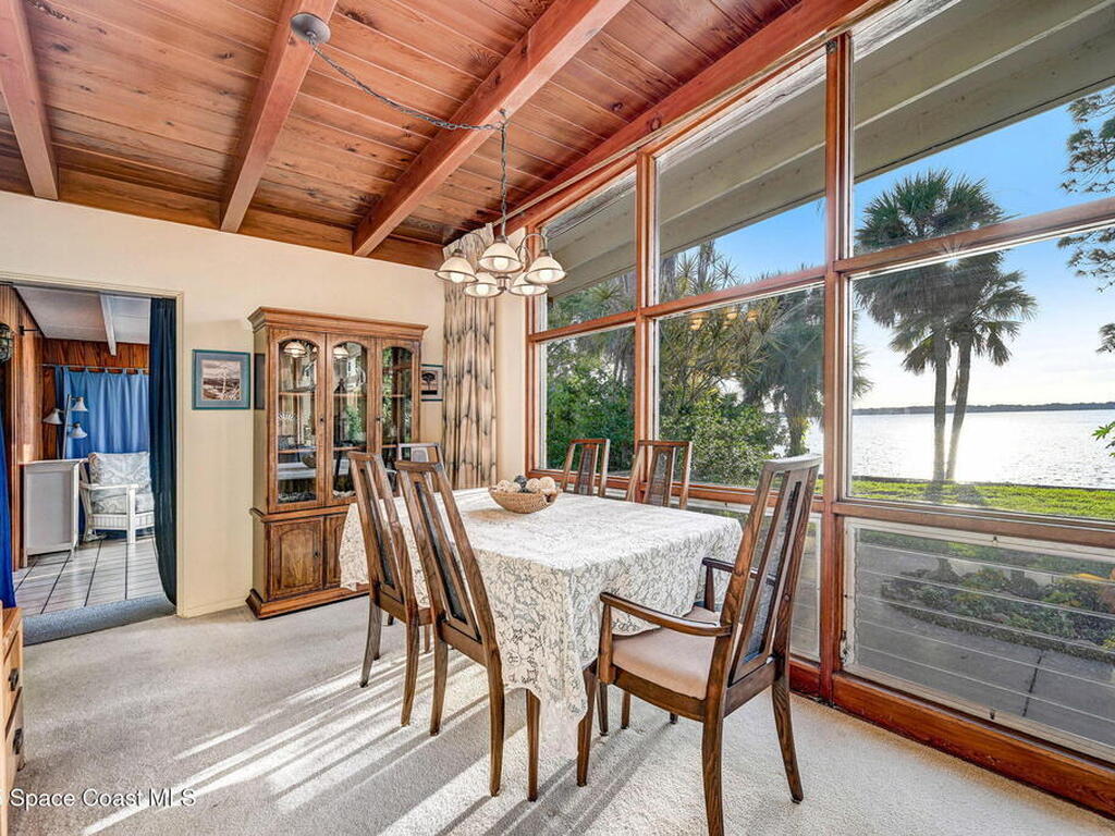 2885 S Tropical Trail, Merritt Island, FL 32952