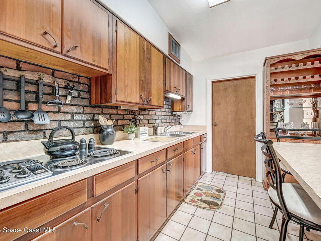 2885 S Tropical Trail, Merritt Island, FL 32952