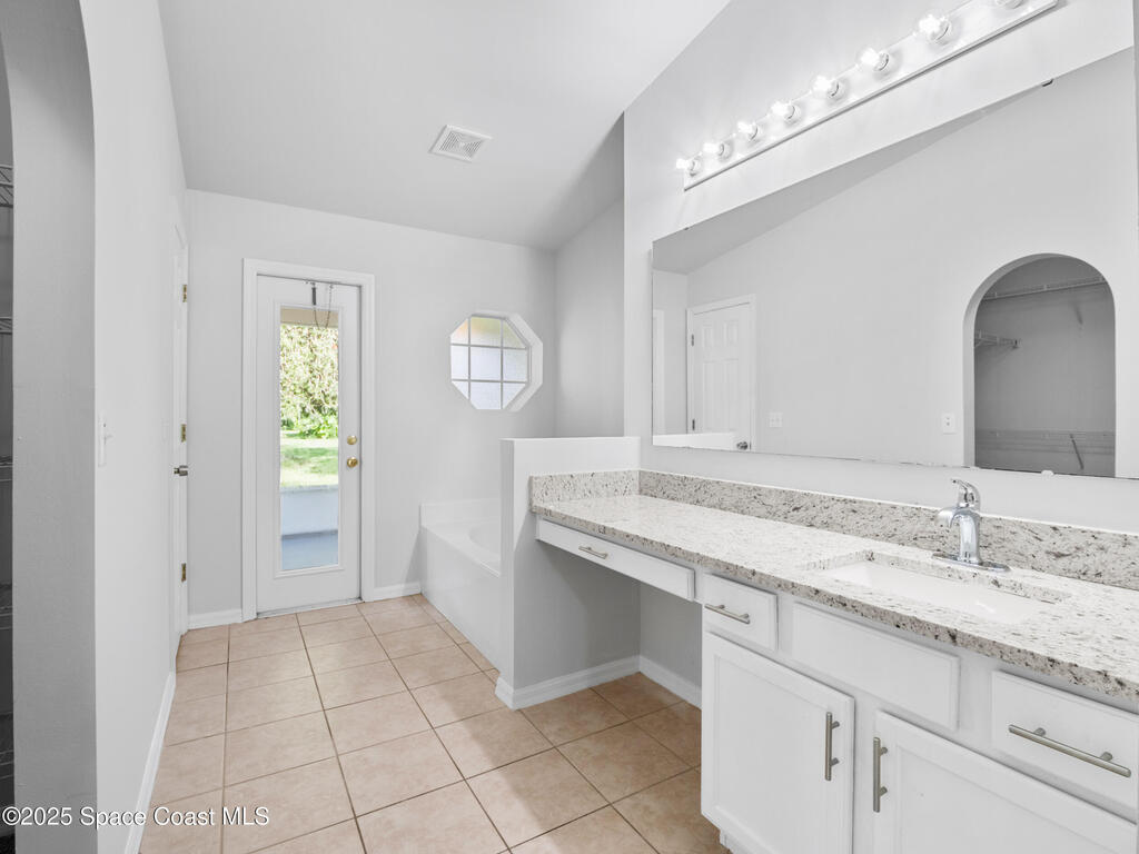 1264 25th Terrace, Vero Beach, FL 32968