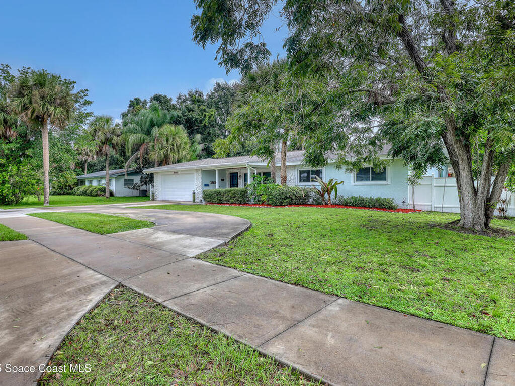 2307 Country Club Road, Melbourne, FL 32901