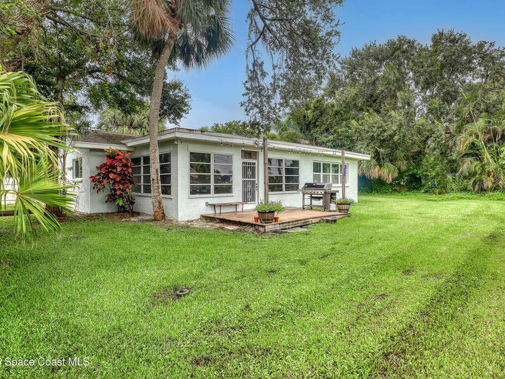 2307 Country Club Road, Melbourne, FL 32901