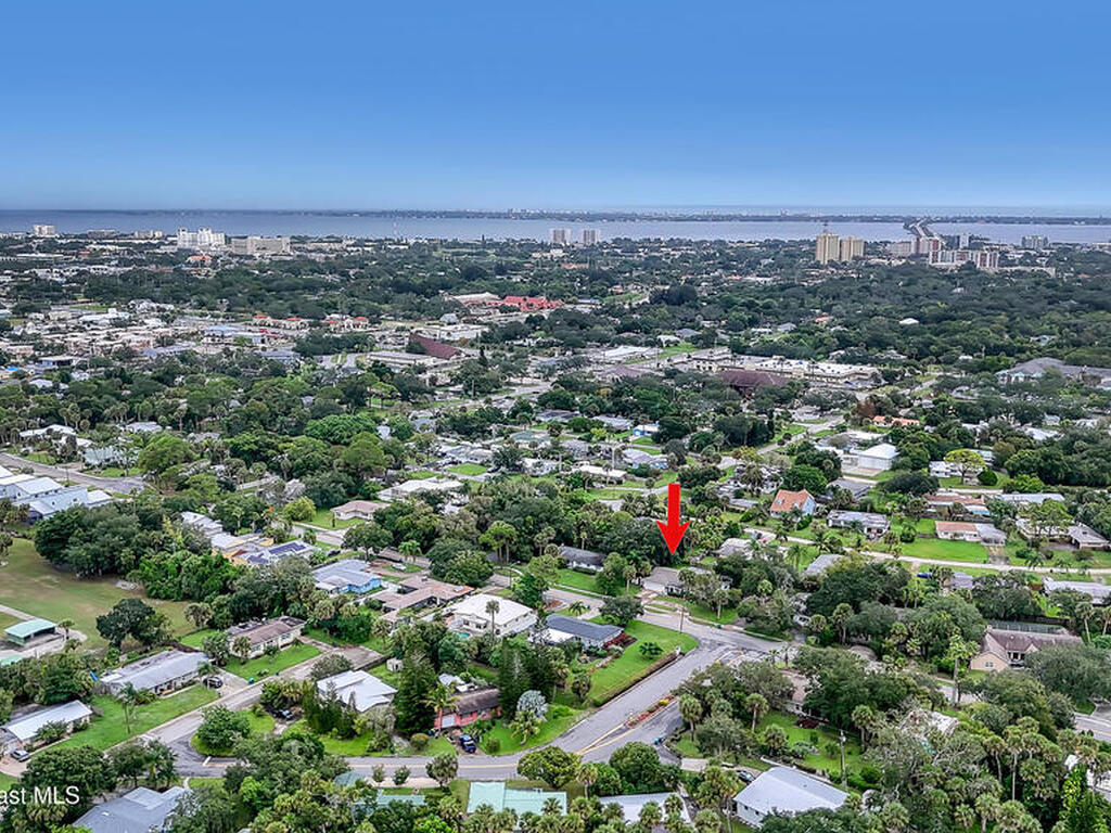 2307 Country Club Road, Melbourne, FL 32901