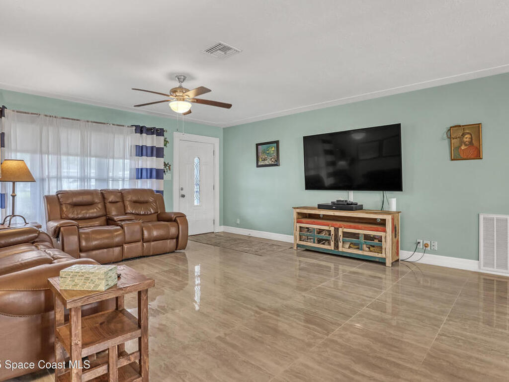 2307 Country Club Road, Melbourne, FL 32901