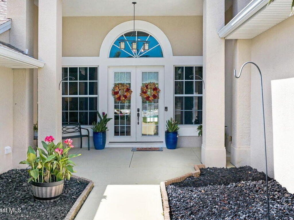 2735 S Courtenay Parkway, Merritt Island, FL 32952