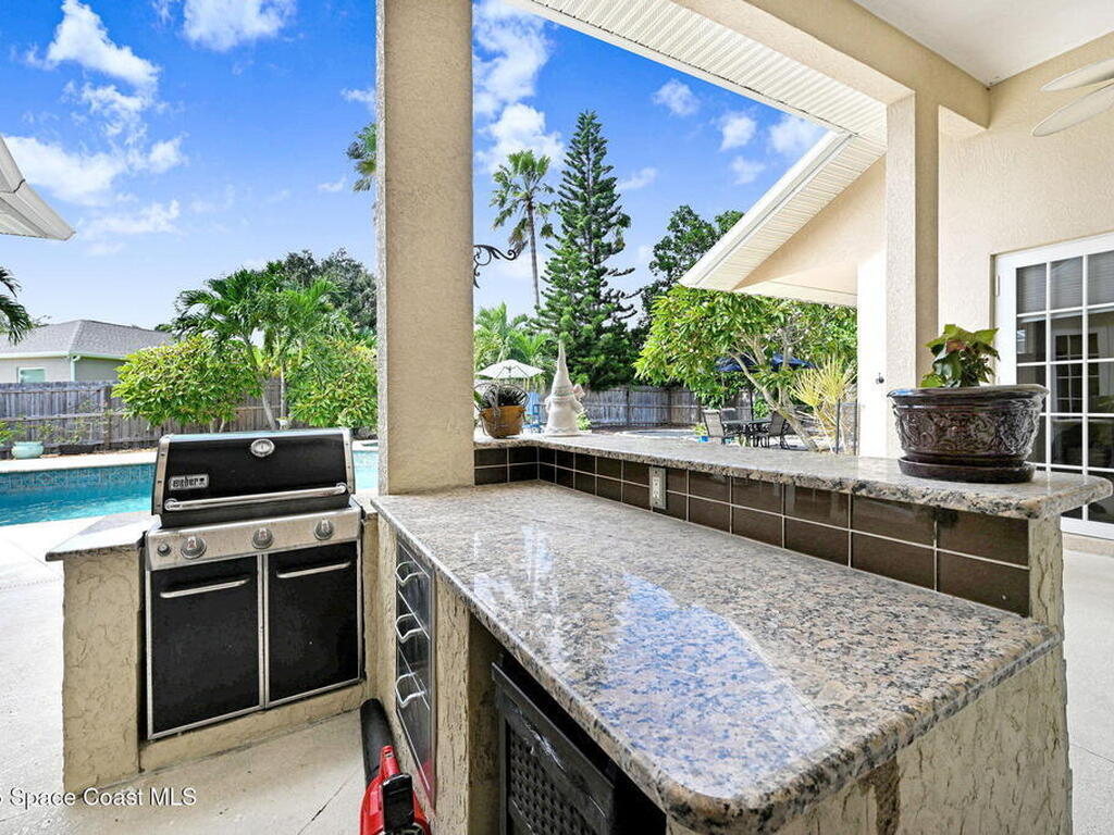 2735 S Courtenay Parkway, Merritt Island, FL 32952