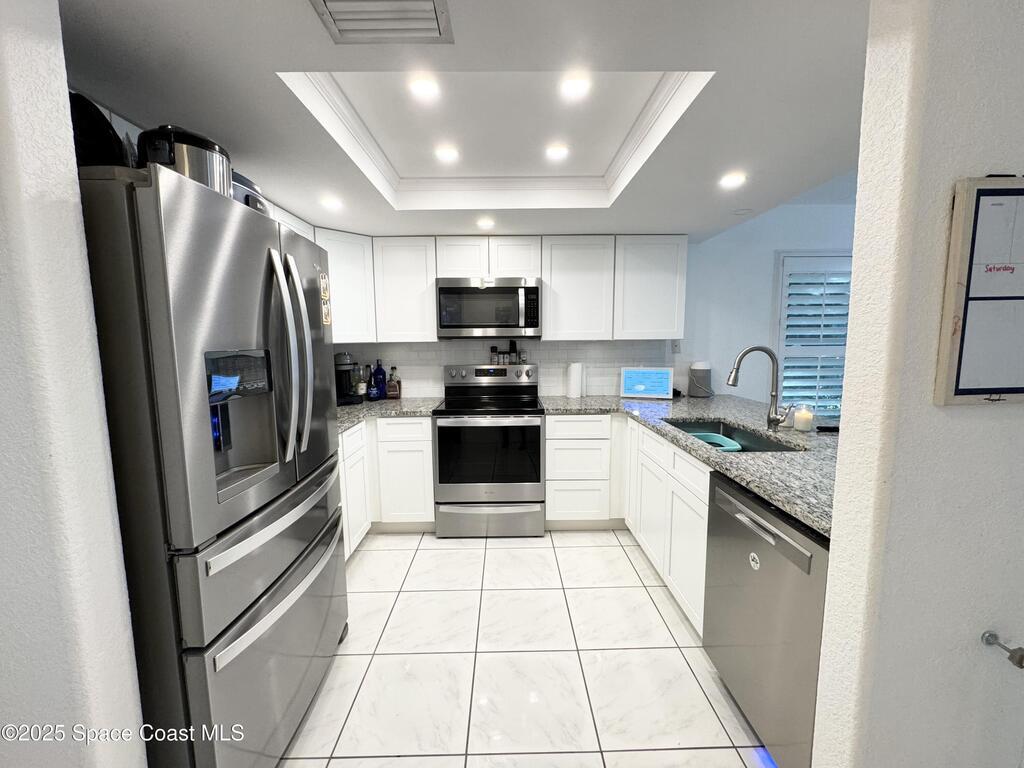 255 Woodland Avenue, Cocoa Beach, FL 32931