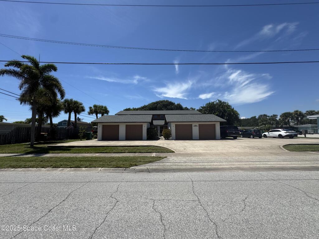255 Woodland Avenue, Cocoa Beach, FL 32931
