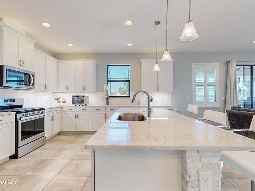 7553 Poulicny Lane, Melbourne, FL 32940