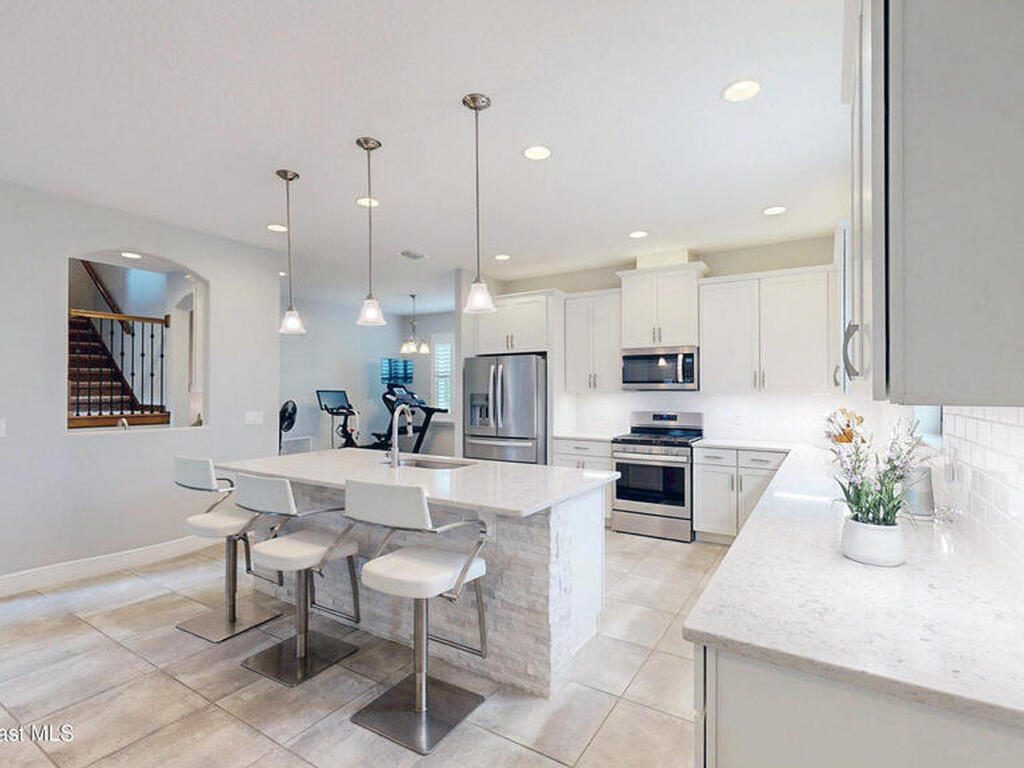 7553 Poulicny Lane, Melbourne, FL 32940