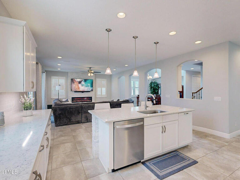 7553 Poulicny Lane, Melbourne, FL 32940