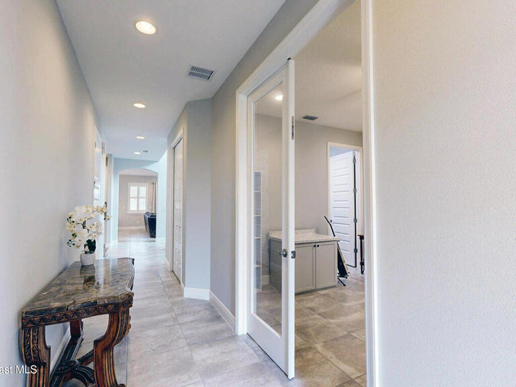 7553 Poulicny Lane, Melbourne, FL 32940