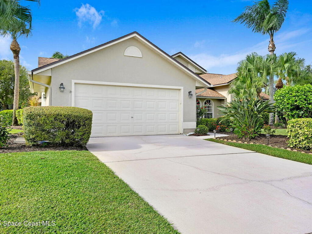 560 Spring Lake Drive, Melbourne, FL 32940